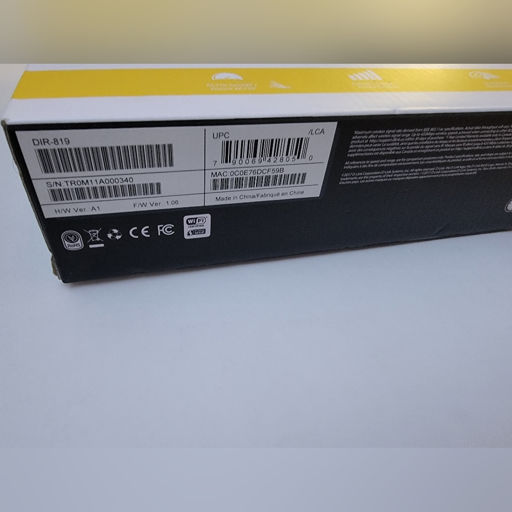 Wireless AC750 Dual Band Router - (DIR-819) - Picture 5 of 9